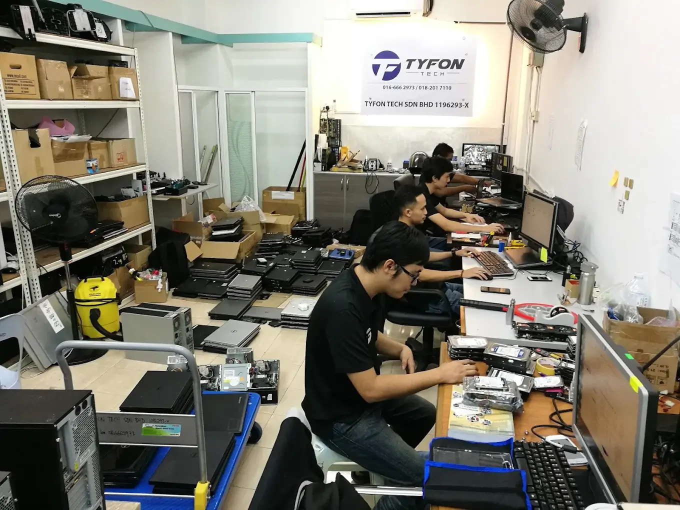 Behind the campaign was a hands-on technical team ready to convert demand into service jobs.